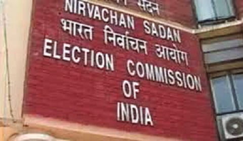 ECI directs West Bengal DGP to review lapse in police deployment