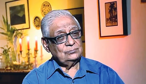 Eminent journalist HK Dua cremated