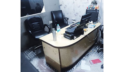 Fake call centre busted, 12 held