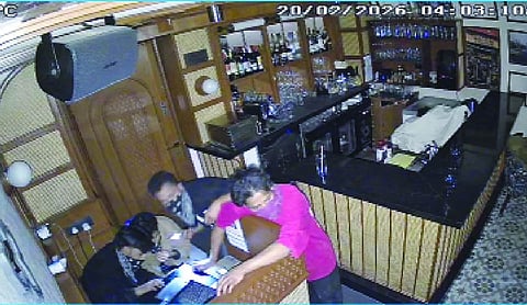 Four masked men rob Connaught Place eatery despite tight security