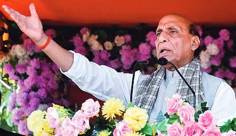 God knows how many parts Pak will split into: Rajnath on Kolkata threat