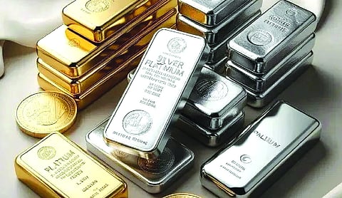 Gold, silver advance on weak dollar amid US-Iran peace hopes
