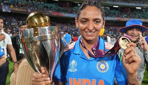 File photo (2017): Harmanpreet Kaur receives the Arjuna Award from then President Ram Nath Kovind at Rashtrapati Bhavan in New Delhi on August 29, 2017. (Photo: President's Secretariat, Government of India)
