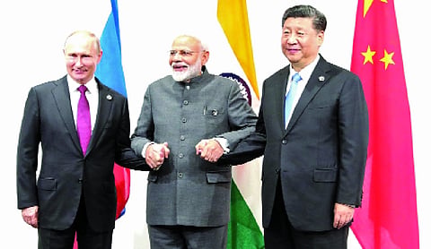 HCF or LCM: The limits of global groupings