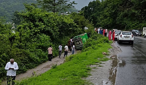 Himachal Pradesh: 16 Injured after bus overturns on Bilaspur-Mandi highway