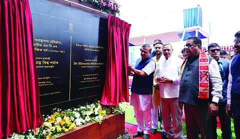 Himanta inaugurates first MBA batch of IIM Guwahati