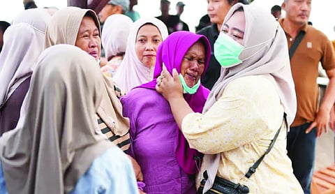Indonesia searches for 8 missing at near Anak Krakatau volcano