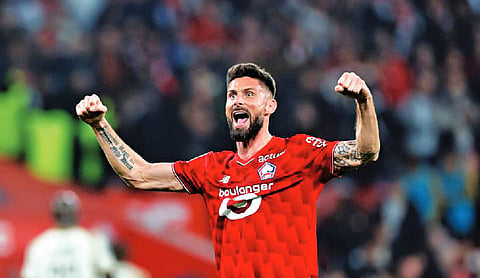Lille maintains Champions League push