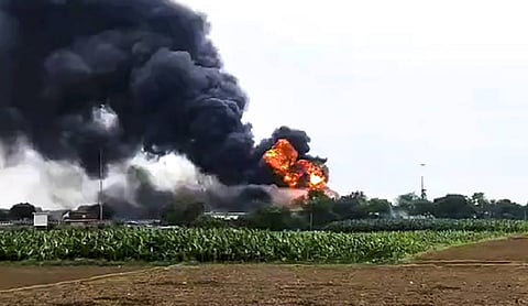 LPG tanker crashes into UP toll plaza, massive explosion leaves 5 injured