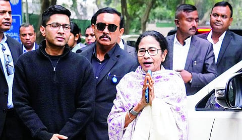 Mamata accuses Delhi Police of harassing Bengalis