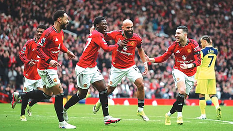 Man United wins again to make it four in a row for Carrick