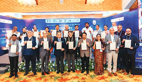 Mansukh Mandaviya unveils Srinagar Khel Sankalp document