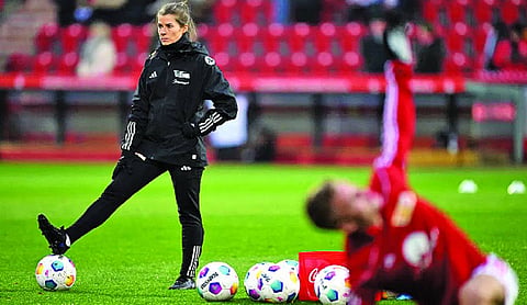 Marie-Louise first female head coach to win Bundesliga game