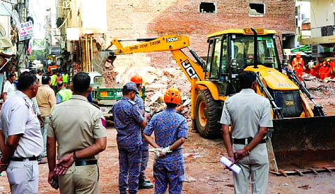 MCD acts against 1,046 illegal properties in a month, 47 dangerous buildings razed