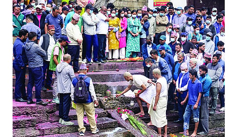 Nepal flood toll reaches 1,295