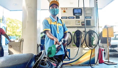 No proposal to hike petrol, diesel prices: Govt