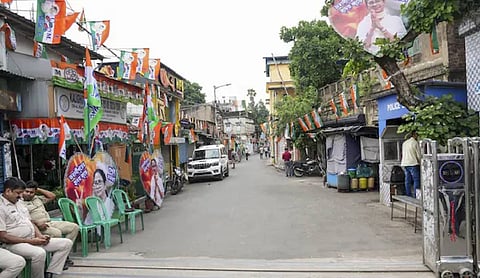 Post-poll violence in West Bengal: 2 dead, 433 arrested as Governor dissolves assembly