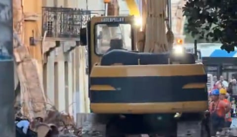 Athens building collapses; death toll rises to 6
