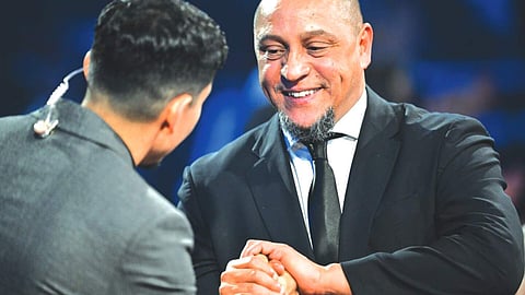 Roberto Carlos released from Brazil hospital after heart procedure