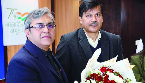 Sanjeev Khirwar assumes charge as MCD Commissioner