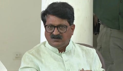 Shiv Sena (UBT) warns rebel MPs against merger with Eknath Shinde faction