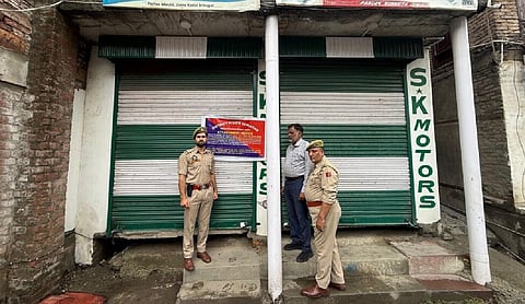 Srinagar Police seize drug peddlers' properties worth over Rs 1 crore