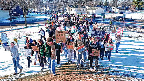 Tensions flare in US as protesters, federal agents repeatedly square off