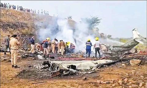 விமான விபத்தில் கடைசி நிமிடங்களில் நடந்தது என்ன? பரபரப்பு தகவல்கள்