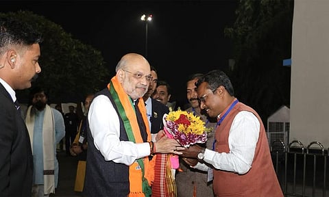 வாக்கு வங்கிக்காக ஊடுருவல்காரர்களுக்கு மம்தா அரசு அடைக்கலம் அளிக்கிறது - அமித்ஷா குற்றச்சாட்டு