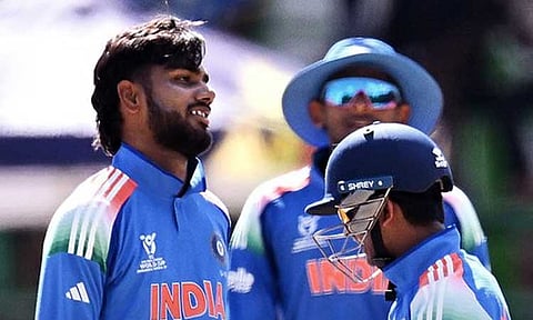 யு19 உலகக் கோப்பை: பாகிஸ்தானை வீழ்த்தி அரையிறுதிக்கு முன்னேறிய இந்தியா