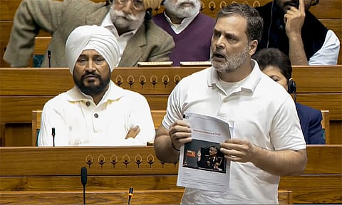 நாடாளுமன்றத்தில் அமளி - பிற்பகல் 3 மணி வரை மக்களவை ஒத்திவைப்பு