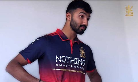 ஐபிஎல் 2026: பெங்களூரு அணியின் புதிய ஜெர்சி வெளியீடு