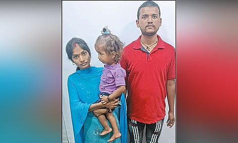 கொலை செய்யப்பட்ட பீகார் தம்பதி, குழந்தையின் உடல்களை சொந்த மாநிலத்திற்கு கொண்டு செல்ல நடவடிக்கை