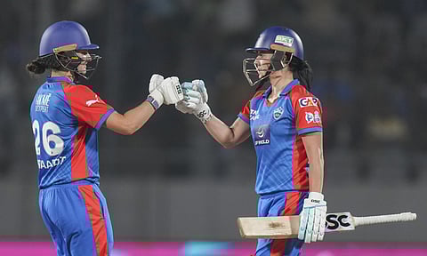மகளிர் பிரீமியர் லீக்: குஜராத்தை வீழ்த்தி இறுதிப்போட்டிக்குள் நுழைந்த டெல்லி