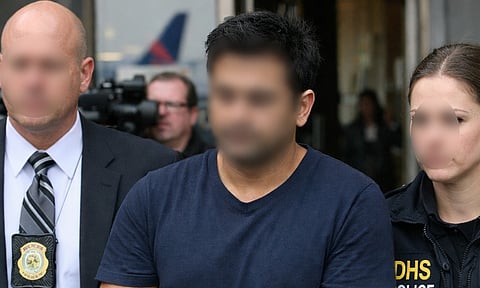 அமெரிக்கா - விமானத்தில் பெண் பயணிக்கு பாலியல் தொல்லை கொடுத்த இந்தியர்: 2 ஆண்டுகள் சிறை?