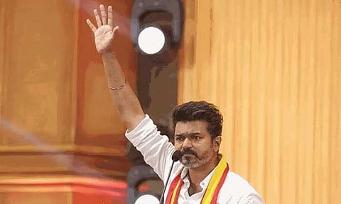 ஊடகவியலாளர்கள் மீது தாக்குதல்: திமுக ஆட்சியை மக்கள் தூக்கி எறிவது உறுதி - விஜய்