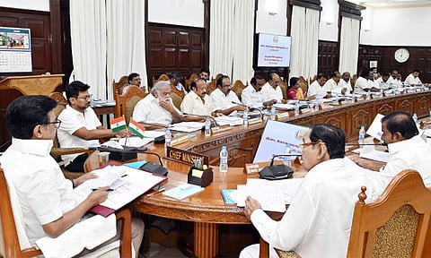 ரூ.34,000 ஆயிரம் கோடி மதிப்பிலான 15 தொழில் முதலீடு திட்டங்களுக்கு தமிழக அமைச்சரவை ஒப்புதல்