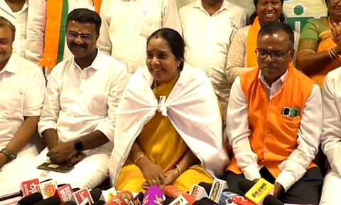 பா.ஜ.க.வில் அண்ணாமலை, நயினார் நாகேந்திரன் இடையே இடைவெளியா? - வானதி சீனிவாசன் பதில்