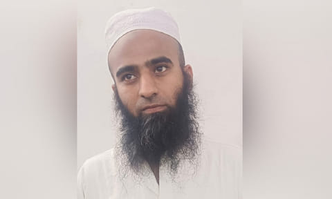 வீட்டிலேயே பிரசவம் பார்த்ததால் பச்சிளம் குழந்தை இறப்பு: தந்தை கைது