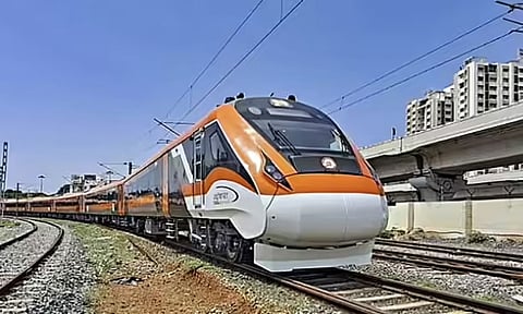 ஹோலி பண்டிகை: நாடு முழுவதும் 1,410 சிறப்பு ரெயில் சேவைகள்