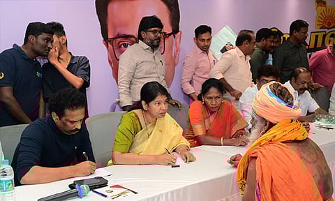 நித்தம் நித்தம் பொய் சொல்கிறார் ஸ்டாலின்; எடப்பாடி பழனிசாமி குற்றச்சாட்டுக்கு பதில் அளித்த கனிமொழி எம்.பி.