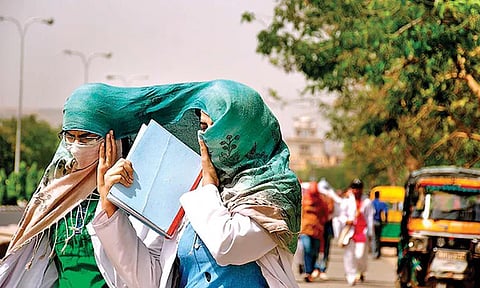 தமிழகத்தில் நாளை மறுதினம் வரை வறண்ட வானிலையே நிலவும்; வானிலை ஆய்வு மையம்