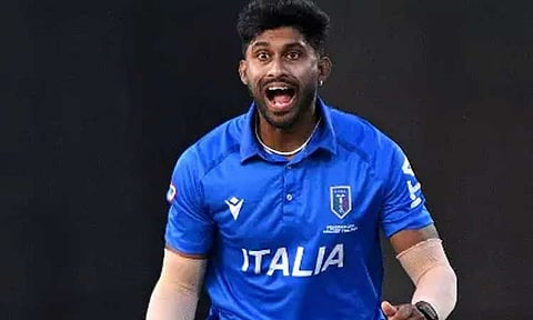 டி20 உலகக் கோப்பை: பீட்சா தயாரிக்கும் வேலையை விட்டு வந்த இத்தாலி வீரர்