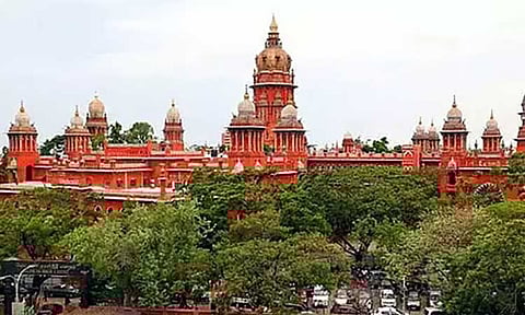 முதல் மனைவி இறந்துவிட்டால் 2-வது மனைவிக்கு ஓய்வூதியம் வழங்க முடியாது: சென்னை ஐகோர்ட்டு தீர்ப்பு
