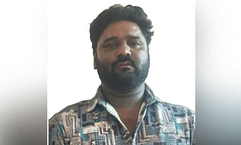 18 கிலோ புகையிலை பொருட்கள் வைத்திருந்தவர் கைது: பைக் பறிமுதல்