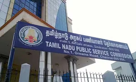 குரூப் 2, 2ஏ தேர்வு குளறுபடி விவகாரம்: அலுவலர்களை சஸ்பெண்ட் செய்தது டி.என்.பி.எஸ்.சி.