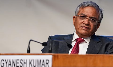 தலைமை தேர்தல் ஆணையரை பதவி நீக்கம் செய்ய நோட்டீஸ்-எதிர்க்கட்சிகள் திட்டம்