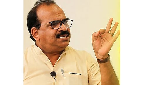 விஜய் மீதான விமர்சனம்: நயினார் நாகேந்திரனுக்கு நாஞ்சில் சம்பத் கண்டனம்