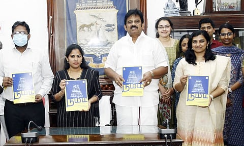 சென்னை மாநகராட்சியின் 2025-26 முதல் காலநிலை நிதிநிலை அறிக்கை - வெளியிட்டார் மேயர் பிரியா