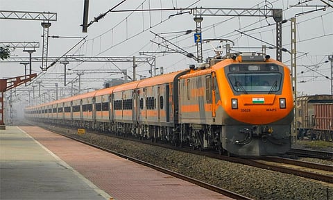 நடப்பு நிதியாண்டில் ஐ.சி.எப். தொழிற்சாலையில் அம்ரித் பாரத் உள்பட 35 ரெயில்கள் தயாரிப்பு